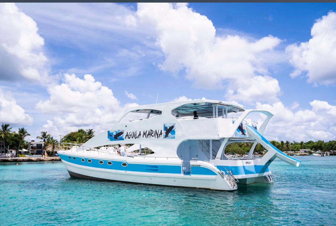 Tour Arriendo de Yates en Punta Cana — Navega el Caribe en tu propio yate privado.